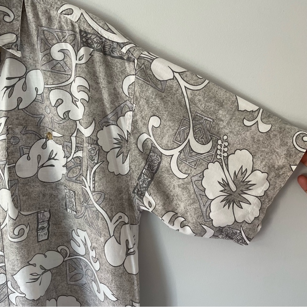 Casual Hawaiian Button Up Shirt Mens L Grey Floral Short Sleeve Cotton Beach GUC - Picture 5 of 10
